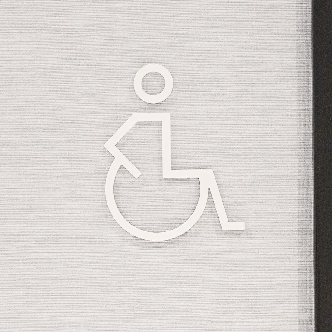 Pictogramme toilette pour personne à mobilité réduite
