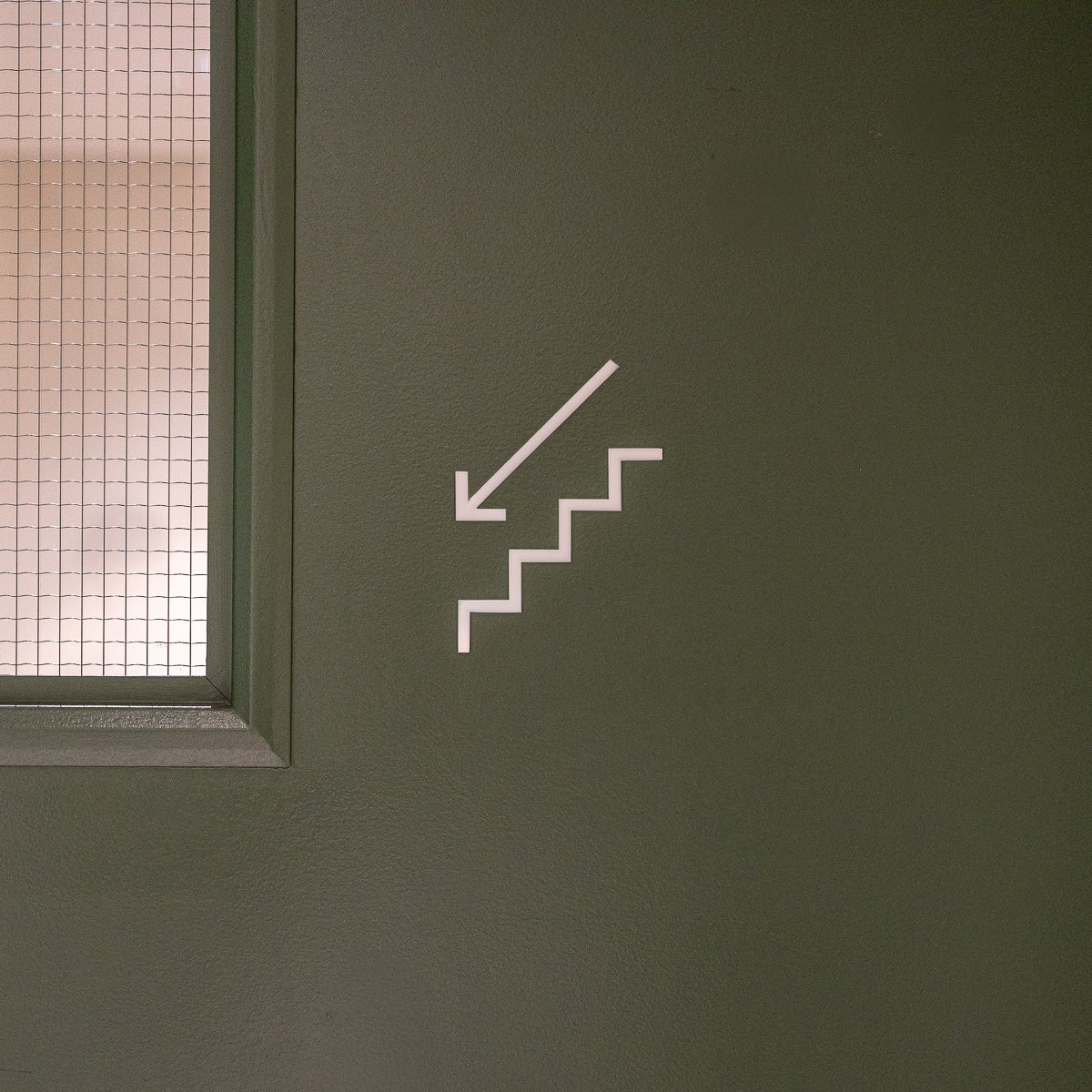 Pictogramme Escalier descendant en situation