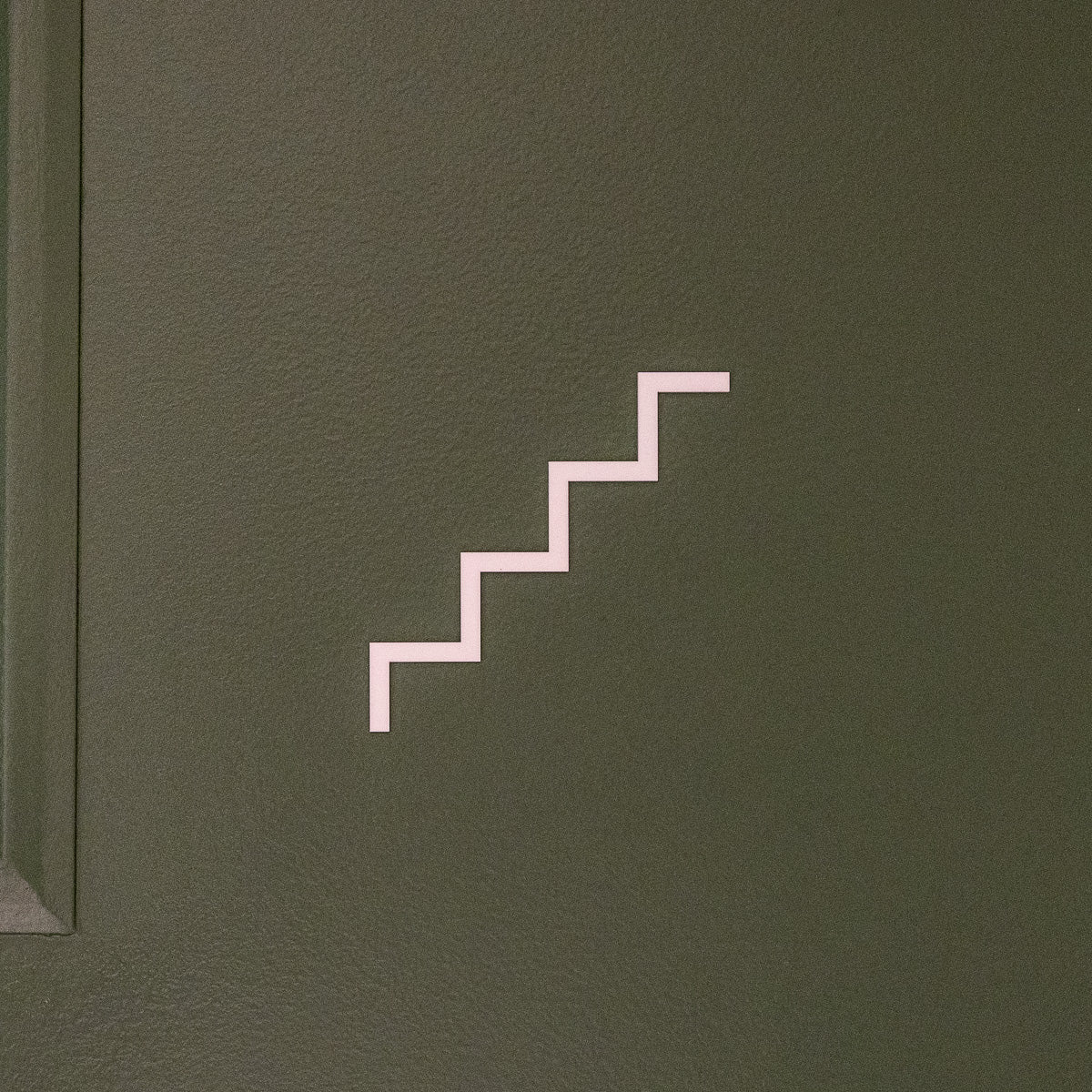 Pictogramme Escalier blanc, vue rapprochée