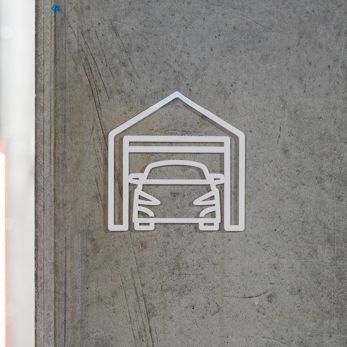 Pictogramme Garage blanc, vue rapprochée
