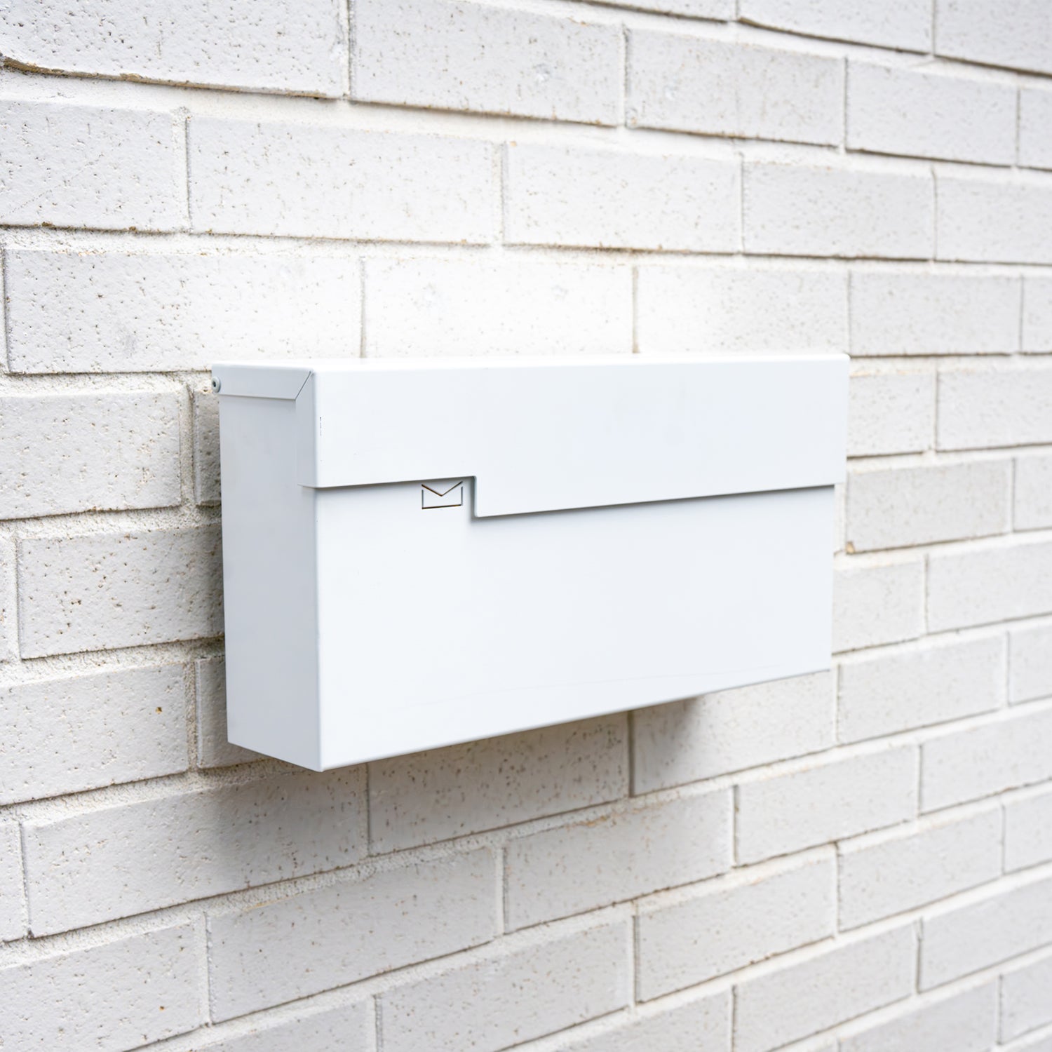 Urbaine noire et blanche