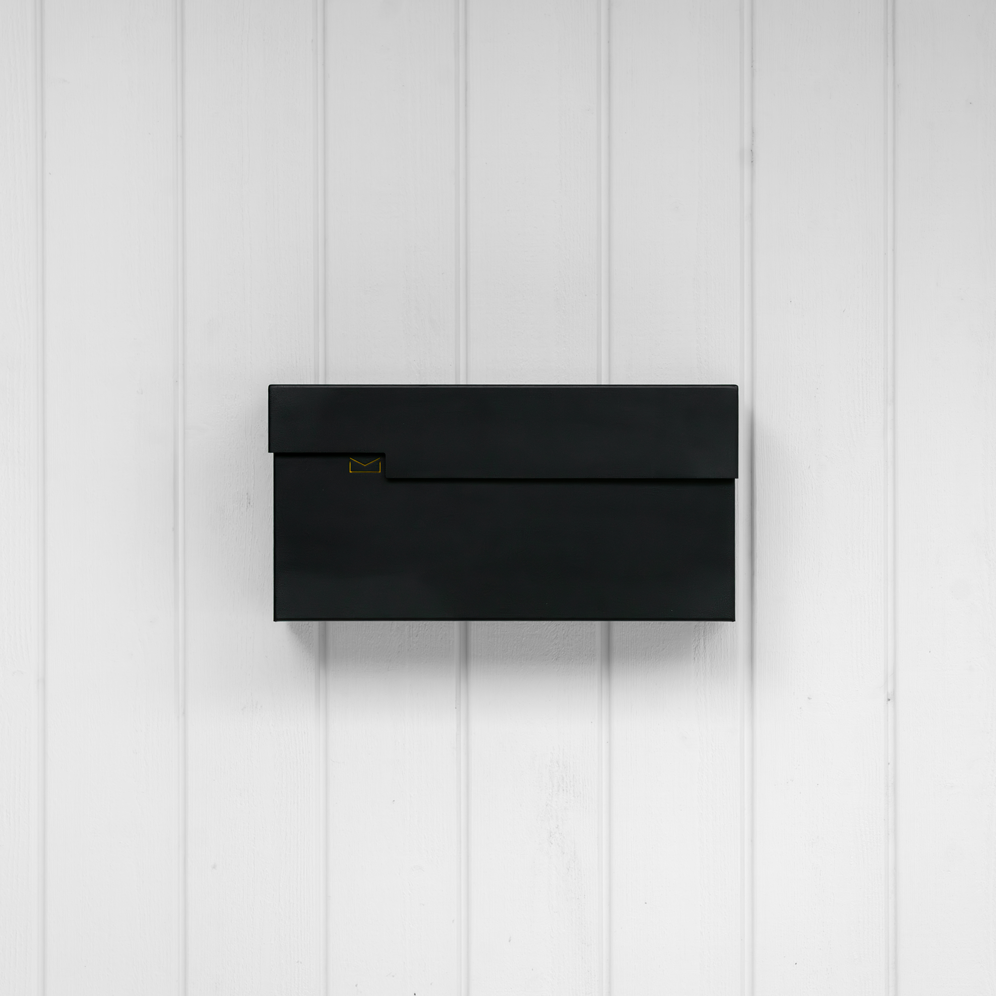 Urbaine noire et blanche